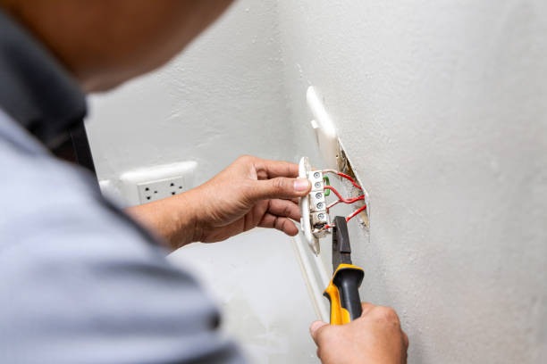 Best Circuit Breaker Repair  in Malad City, ID